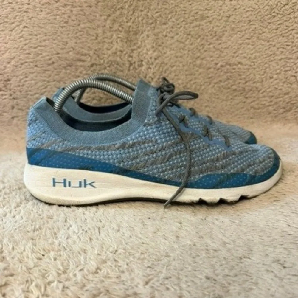 Huk Makara Fishing Shoes Blue Knit Low Top Boat Sneaker Mens Size 9 EUC
